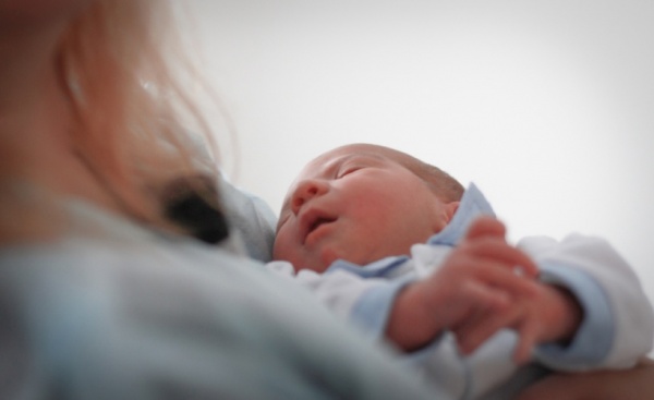 Новорождённых в Подмосковье с 1 января будут проверять на 36 генетических заболеваний
