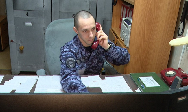 Войска правопорядка отмечают сразу два праздника