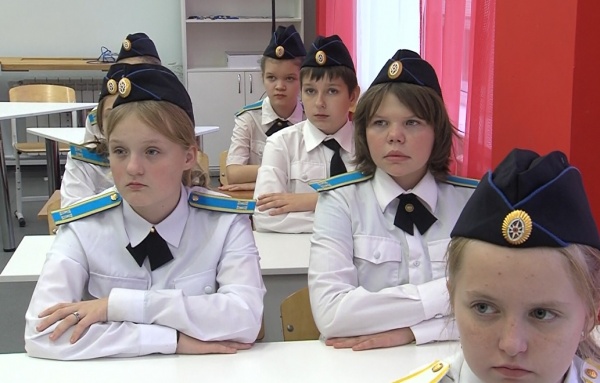 В Емельяновской школе уже несколько лет существуют кадетские классы