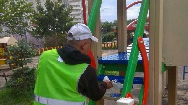Скорую помощь для детских площадок организовали в ГУСТ