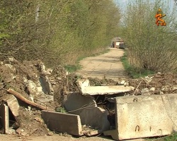 Жителям деревни Семеновское перекрыли короткий путь до города