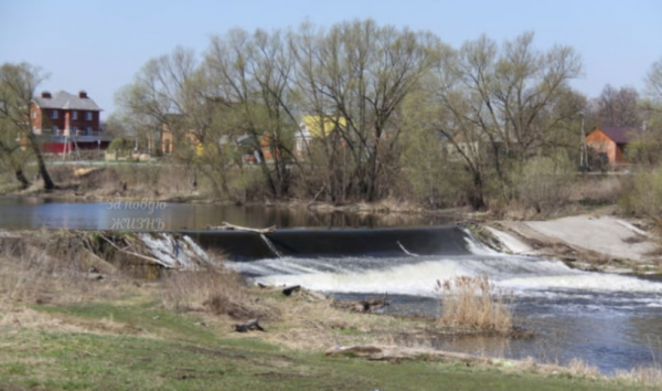 Плотину на реке Осётр отремонтируют