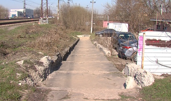 Пешеходный переход через железнодорожные пути на бульваре Лебедянского будет перенесён