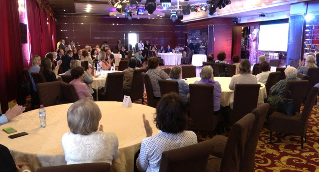 Бабушки умеют всё