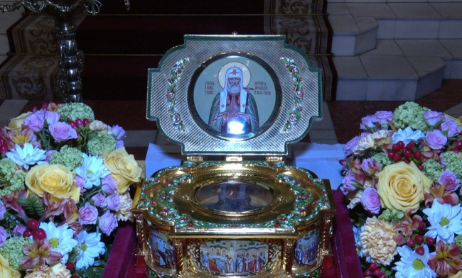 Состоялась встреча ковчега с мощами святителя Тихона