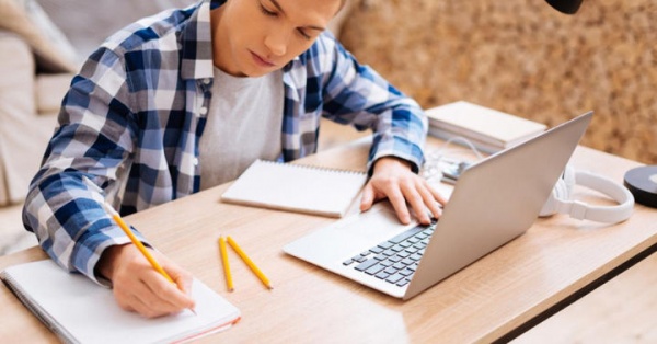 Школьники будут выполнять домашние задания онлайн
