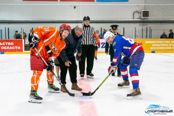Турнир по хоккею с шайбой среди любительских команд посвятили памяти Героя России 
