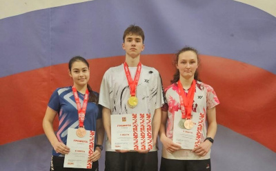 Коломенцы приняли участие в первенстве по бадминтону