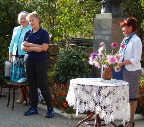 В день памяти А.С.Голубкиной в Зарайске открылась выставка "Грамота ремесла"