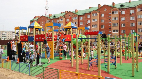 17 новых детских площадок появится в Зарайске