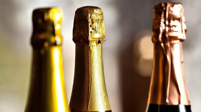 Новый закон  ограничивает продажу алкогольной продукции в заведениях общественного питания