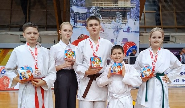 Коломенцы на турнире по карате