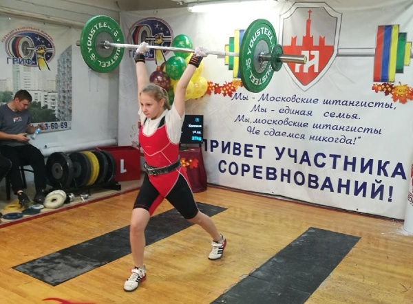 Спортсмены СШОР "Авангард" завоевали медали на турнире по тяжёлой атлетике