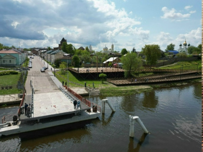 Пешеходный наплавной Бобреневский мост временно закрыт