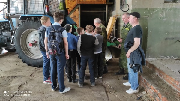 В Ольшанском лесничестве провели экскурсию для детей из интерната