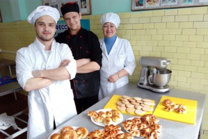 Луховицкие студенты испекут куличи на Кипре