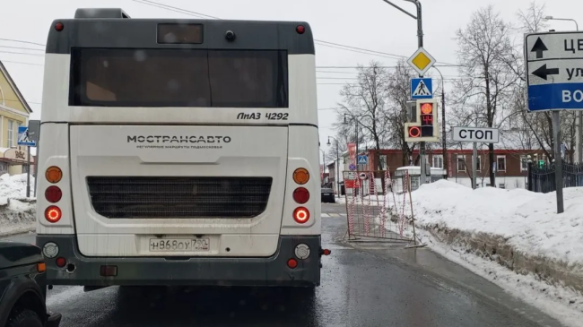 Движение ограничено на Советской в Егорьевске из-за ямы