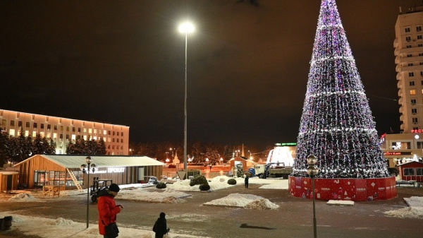 Каток на площади Советской откроется 28 декабря