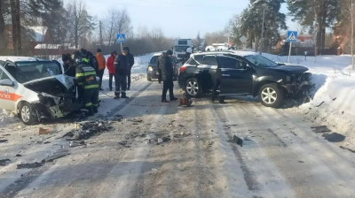 Профессиональные действия пожарных предотвратили пожар и спасли жизнь пострадавшему в аварии 