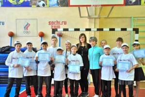 Учащихся коломенских школ и лицеев наградили по итогам соревнований ГТО