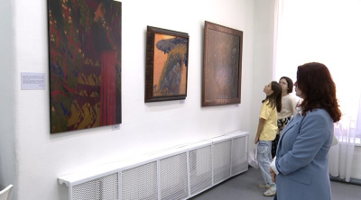 Выставка работ Андрея Ремнёва работает в Доме Озерова