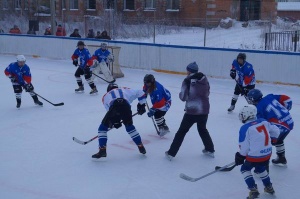 Победителем III этапа "Кубка четырех" стала районная хоккейная команда "Северная звезда"