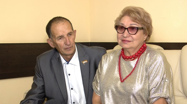 Любви все возрасты покорны!