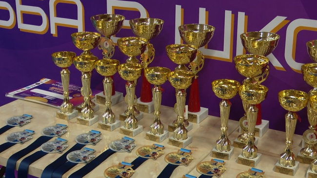 "Борьба в школу"