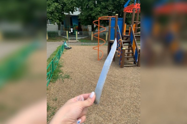 В Коломне на детской площадке двухлетний ребёнок нашёл лезвие от ножа 