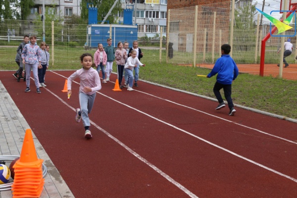 Новый спортивный городок Газопроводской школы теперь доступен для всех жителей