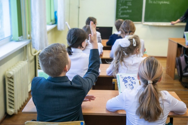 Надбавку к зарплате будут получать три тысячи педагогов городского округа Коломна