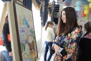 В Луховицах открылась выставка детских рисунков "Дом Божий глазами ребенка"