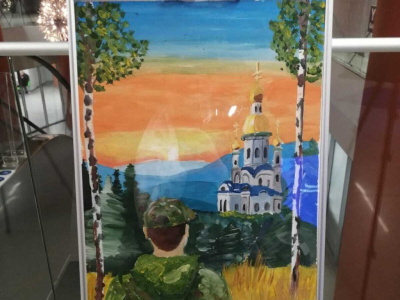 Воскресенская школьница покорила жюри рисунком ко Дню Конституции