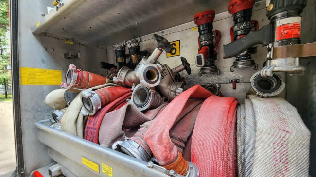 Автомобиль загорелся в движении на трассе М-5 в Луховицах