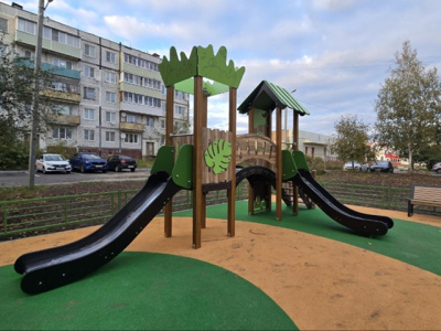 В Озёрах благоустроили двор и площадку в микрорайоне Маршала Катукова