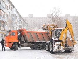 Дорожные службы Подмосковья перешли на усиленный режим работы после сильного снегопада
