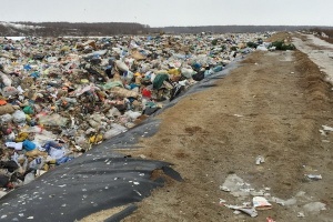 Жители Первомайского: "Мы задыхаемся в мусорном дыму"