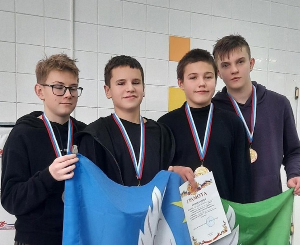Юные пловцы из городского округа Луховицы завоевали 13 медалей
