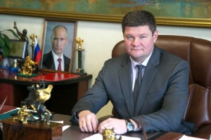 Денис Лебедев поздравил коломчанок с праздником 8 Марта