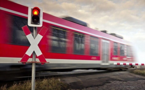 Движение автотранспорта через железнодорожный переезд 98 км (Цемгигант) будет закрыто