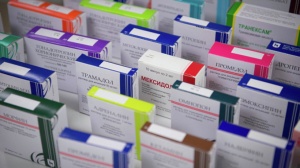 Цены на жизненно важные лекарства в России снизились на 3,2%