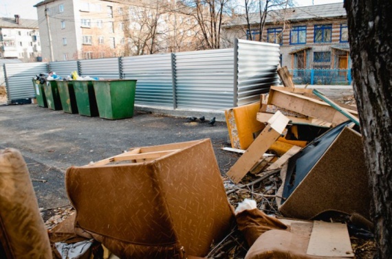 Егорьевцы получают штрафы за сброс строительных отходов