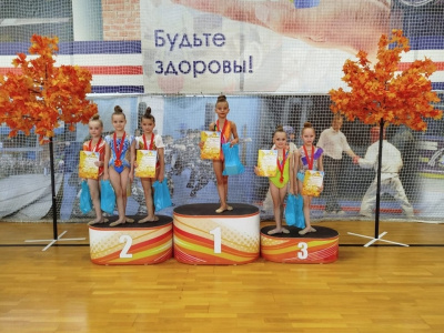 Спортсменки из Луховиц завоевали 16 медалей на соревнованиях по спортивной гимнастике