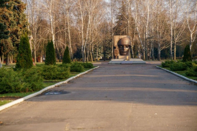 Коломенцев приглашают обсудить благоустройство Мемориального парка