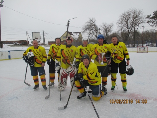 В Озёрах завершилось первенство по хоккею среди сельских команд