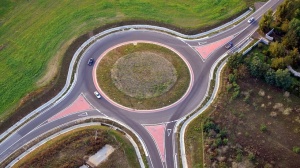 Правила проезда перекрестков с круговым движением могут измениться