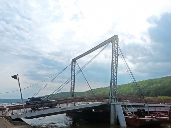В Озёрах открыли мост