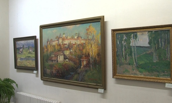 В Доме Озерова открылась юбилейная выставка творческой династии художников Букакиных