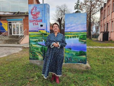 Белоомутская художница разрисовала коммуникационные шкафы