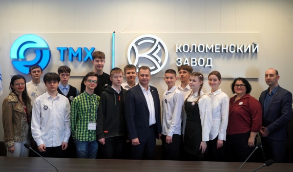 Подписан договор о сотрудничестве между Коломенским заводом и гимназией №8